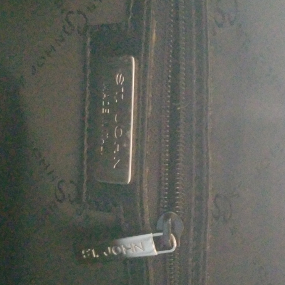 St.John knits Black  Italian leather purse - Picture 5 of 8